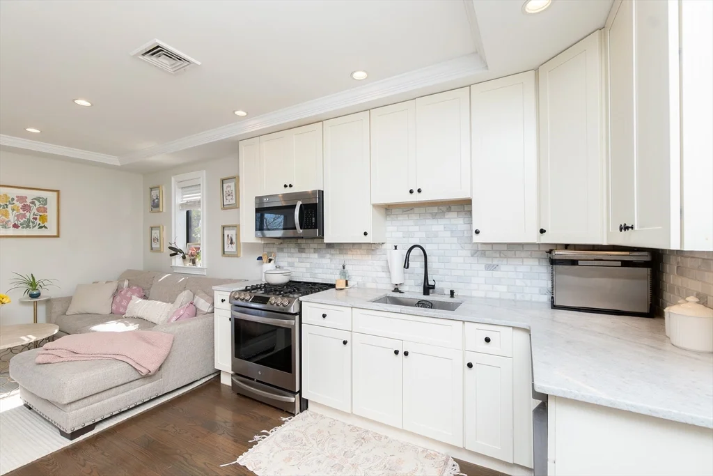 2 bed, 2 bath apartment for rent at 498 Sumner St Unit PH, East Boston — photo 4 of 30