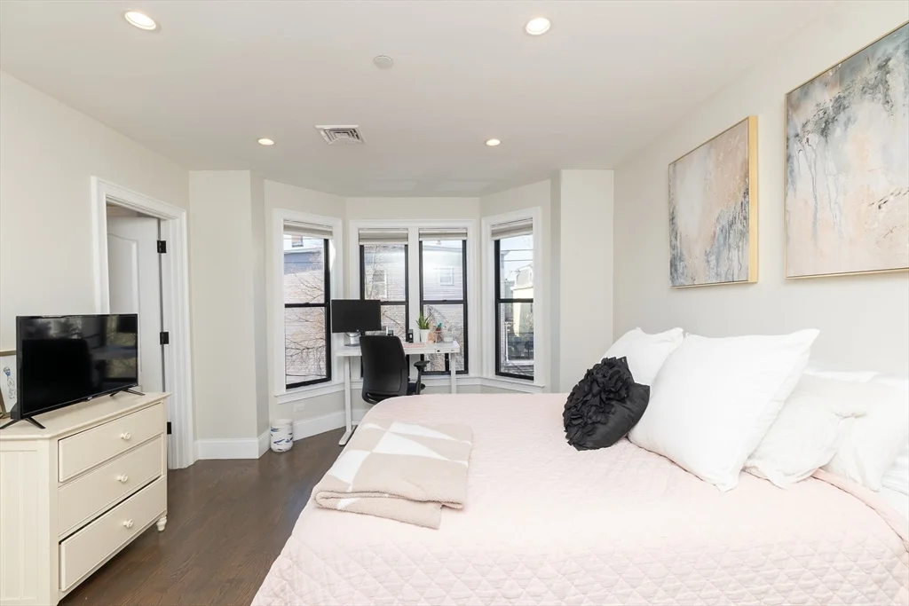 2 bed, 2 bath apartment for rent at 498 Sumner St Unit PH, East Boston — photo 10 of 30