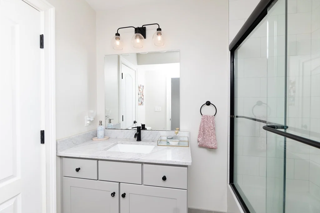 2 bed, 2 bath apartment for rent at 498 Sumner St Unit PH, East Boston — photo 17 of 30
