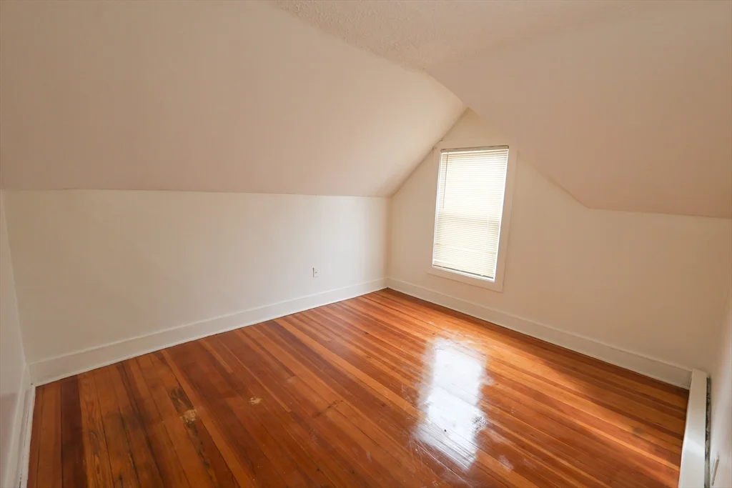 2 bed, 1 bath apartment for rent at 498 Whipple St Unit 3-S, Fall River — photo 17 of 18