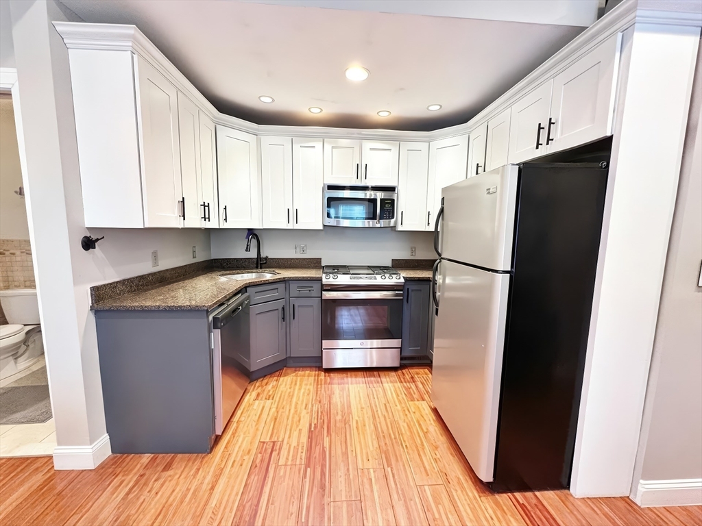 2 bed, 2 bath apartment for rent at 499 Sumner St Unit 1, East Boston — photo 3 of 20