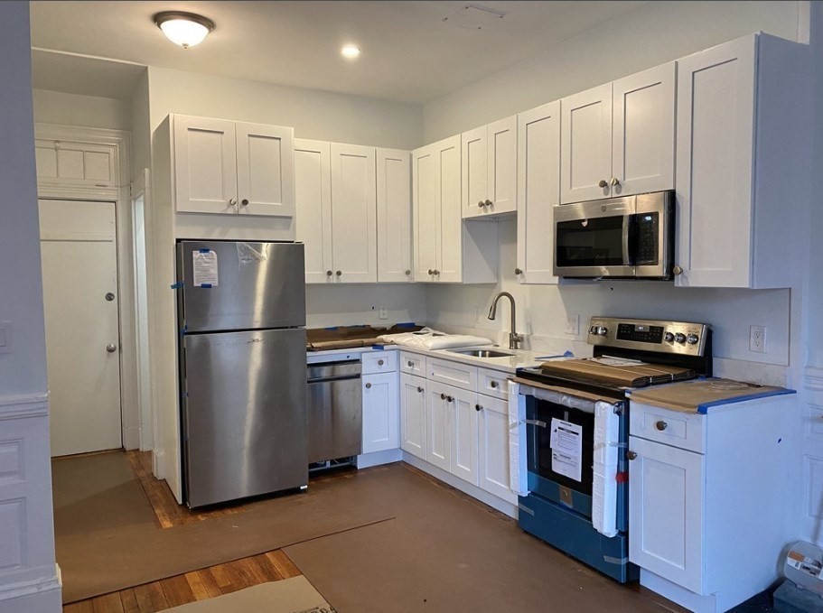 2 bed, 1 bath apartment for rent at 499 Beacon Unit 5, Back Bay — photo 4 of 12