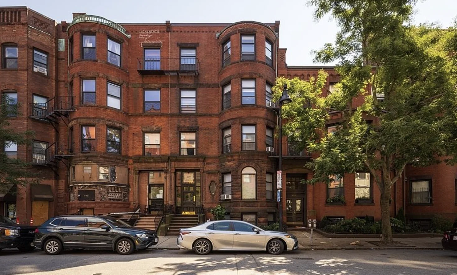 1 bed, 1 bath apartment for rent at 499 Beacon Unit 6, Back Bay — photo 1 of 2