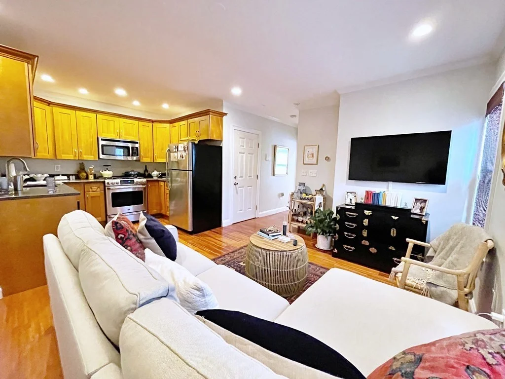 2 bed, 1.5 bath apartment for rent at 499 Sumner St Unit 2, East Boston