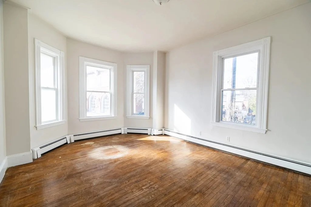 2 bed, 1 bath apartment for rent at 4A Sherman St Unit 1, Neighborhood Nine — photo 5 of 11