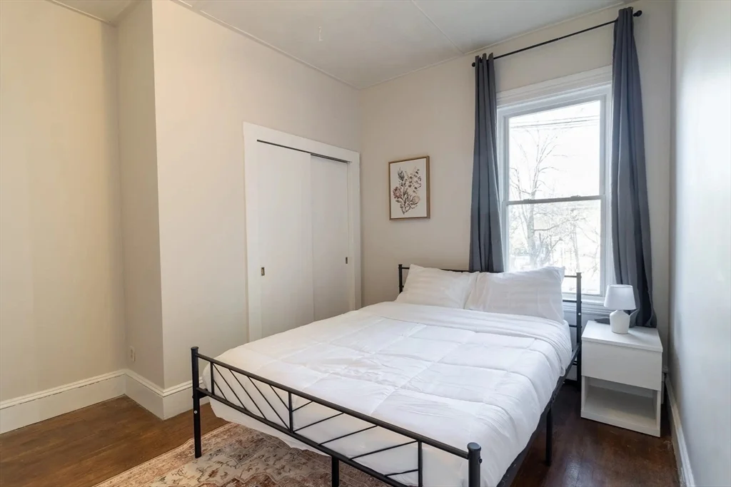2 bed, 1 bath apartment for rent at 4A Sherman St Unit 1, Neighborhood Nine — photo 6 of 11