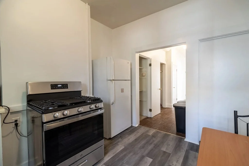 2 bed, 1 bath apartment for rent at 4A Sherman St Unit 1, Neighborhood Nine — photo 10 of 11