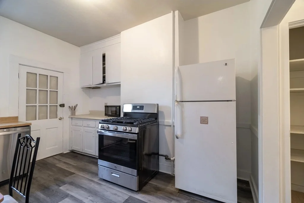 2 bed, 1 bath apartment for rent at 4A Sherman St Unit 1, Neighborhood Nine — photo 9 of 11