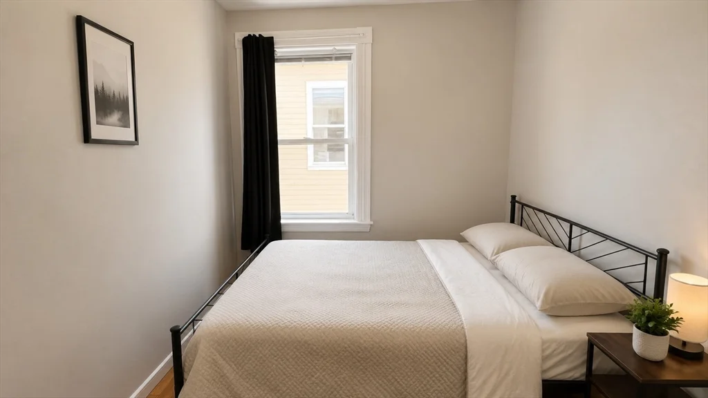 3 bed, 1 bath apartment for rent at 4A Sherman St Unit 3, Neighborhood Nine — photo 1 of 10