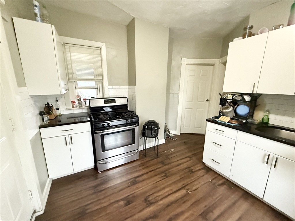 3 bed, 1 bath apartment for rent at 4A Weld Ave Unit 3, Roxbury