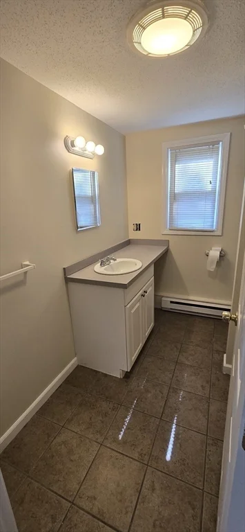 1 bed, 1 bath apartment for rent at 4R Camp Jahn Rd Unit 1, Southampton — photo 13 of 15