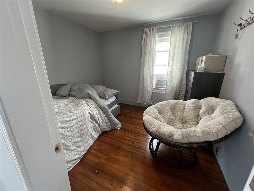 2 bed, 1 bath apartment for rent at 5 1/2 Savery Ln Unit 2, North Plymouth — photo 6 of 9