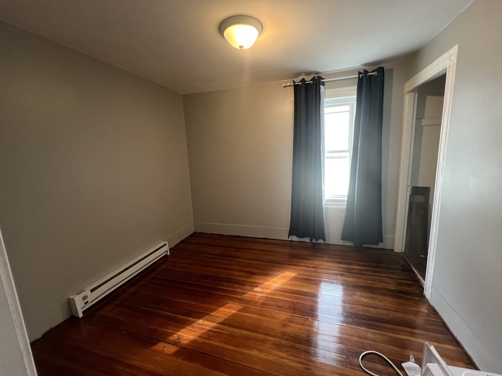 2 bed, 1 bath apartment for rent at 5 1/2 Savery Ln Unit 2, North Plymouth — photo 8 of 9