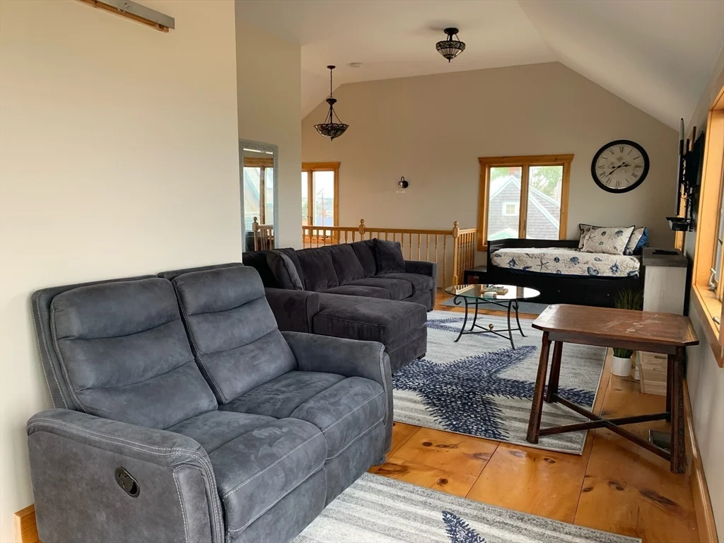 4 bed, 2 bath apartment for rent at 5 39th St Unit WINTER, Plum Island — photo 24 of 35