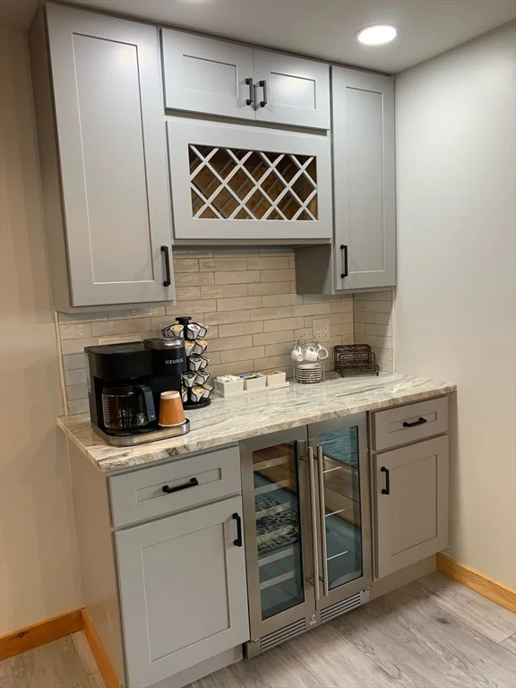 4 bed, 2 bath apartment for rent at 5 39th St Unit WINTER, Plum Island — photo 8 of 35