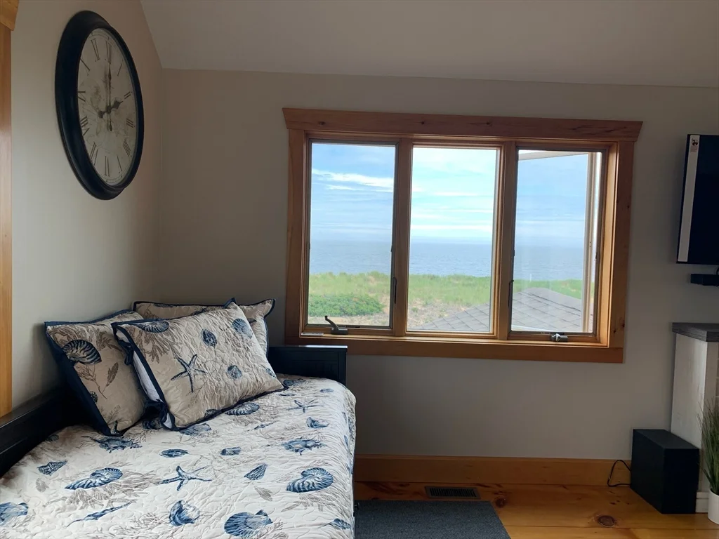4 bed, 2 bath apartment for rent at 5 39th St Unit WINTER, Plum Island — photo 31 of 35