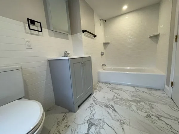 4 bed, 2 bath apartment for rent at 5-7 Argus Pl Unit 5, Brighton — photo 7 of 18