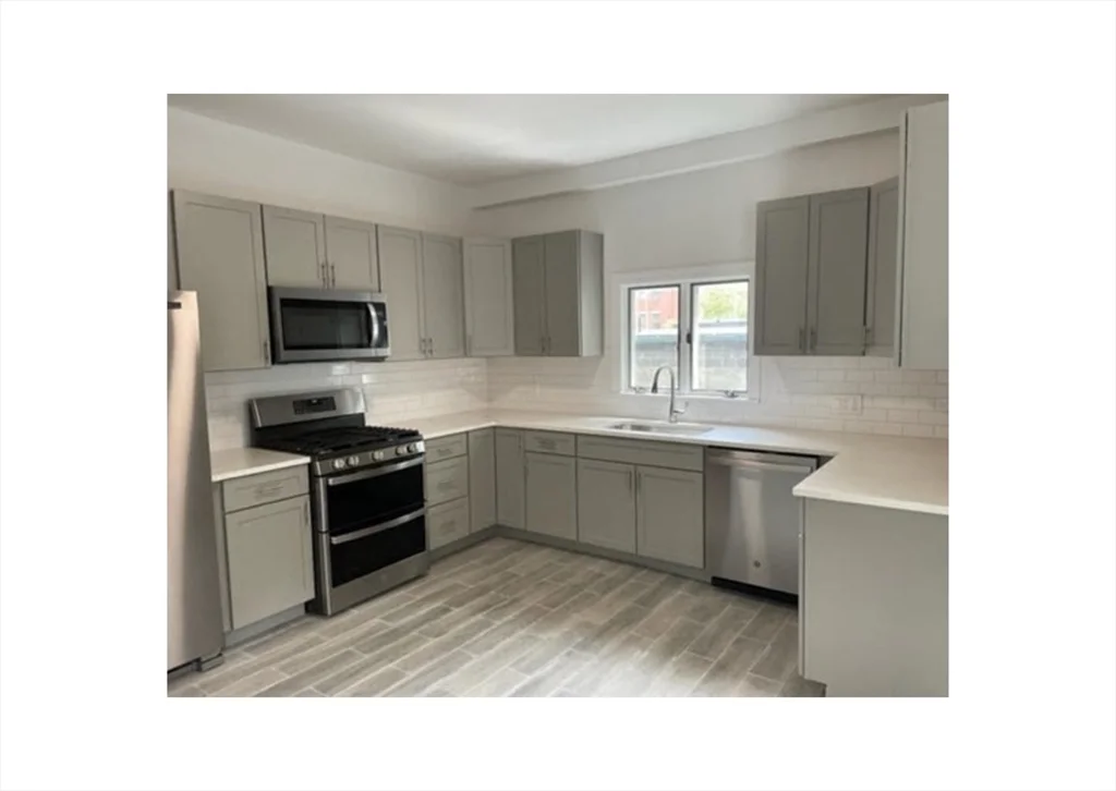 3 bed, 1 bath apartment for rent at 5-7 Argus Pl Unit 7, Brighton