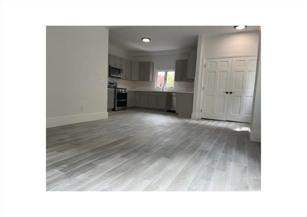 3 bed, 1 bath apartment for rent at 5-7 Argus Pl Unit 7, Brighton — photo 4 of 12