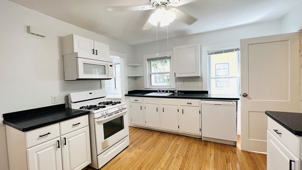 4 bed, 2 bath apartment for rent at 5-7 Hawthorne Park Unit 1, West Cambridge — photo 1 of 10