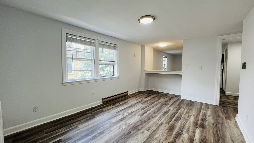 3 bed, 1 bath apartment for rent at 5-7 Hawthorne Park Unit 3, West Cambridge — photo 2 of 10