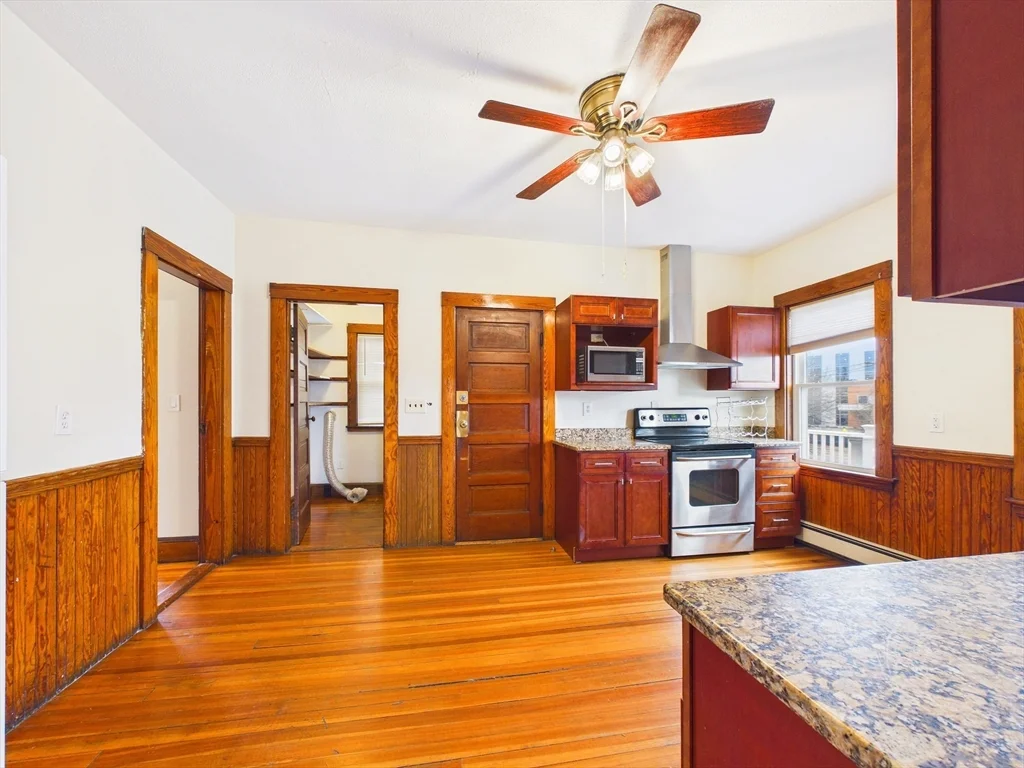 2 bed, 1 bath apartment for rent at 5-7 Hoyle Unit 7, Norwood — photo 6 of 17