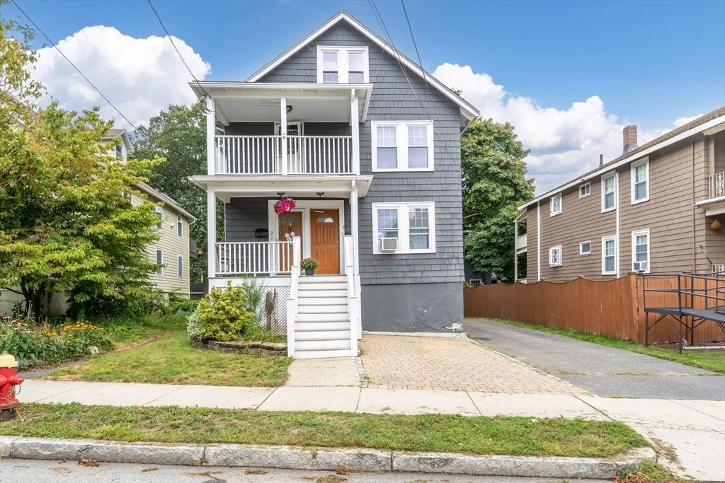 2 bed, 1 bath apartment for rent at 5-7 Linwood Ave Unit 5, Wyoming