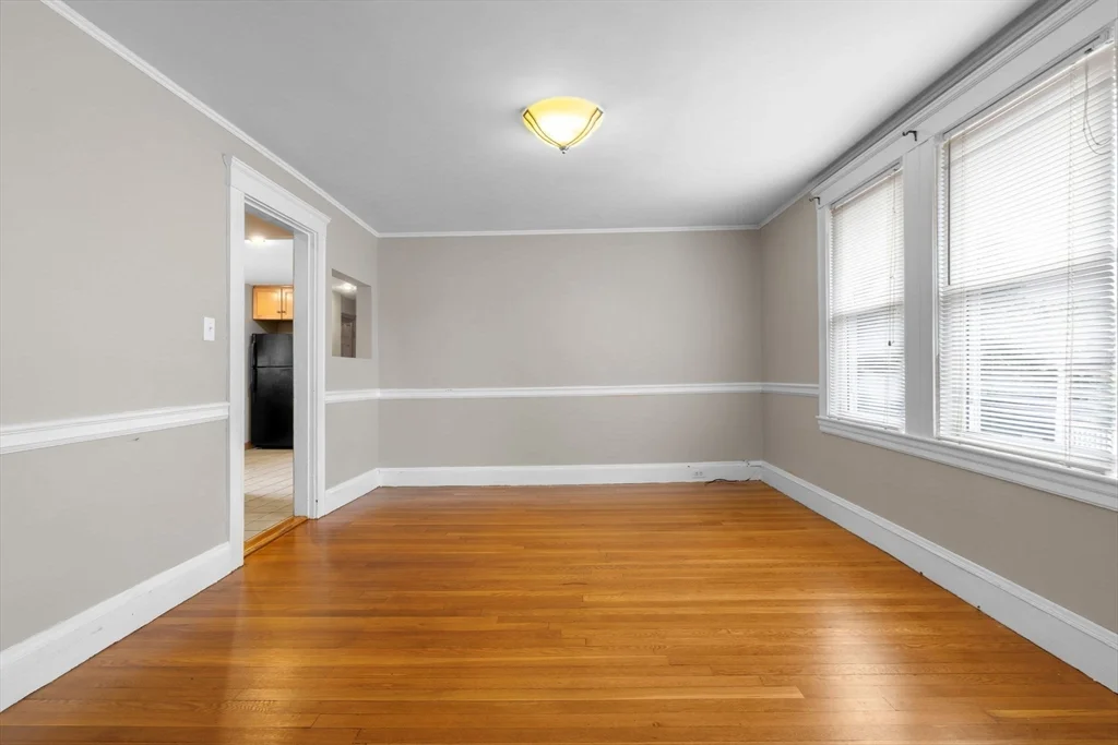 3 bed, 1 bath apartment for rent at 5-7 Linwood Ave Unit 7, Melrose — photo 11 of 31