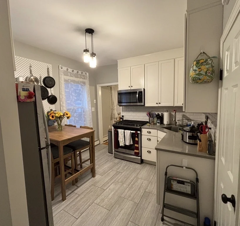 2 bed, 1 bath apartment for rent at 5-7 Marcella St Unit 1, Kendall Square — photo 5 of 20