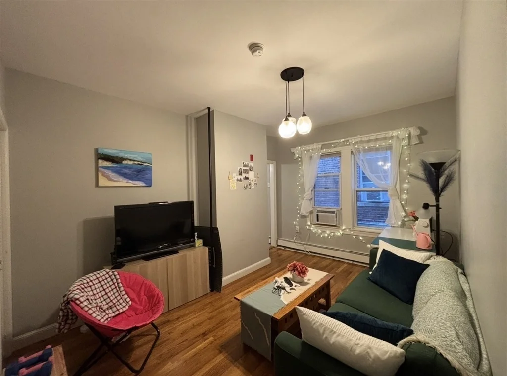 2 bed, 1 bath apartment for rent at 5-7 Marcella St Unit 1, Kendall Square — photo 6 of 20