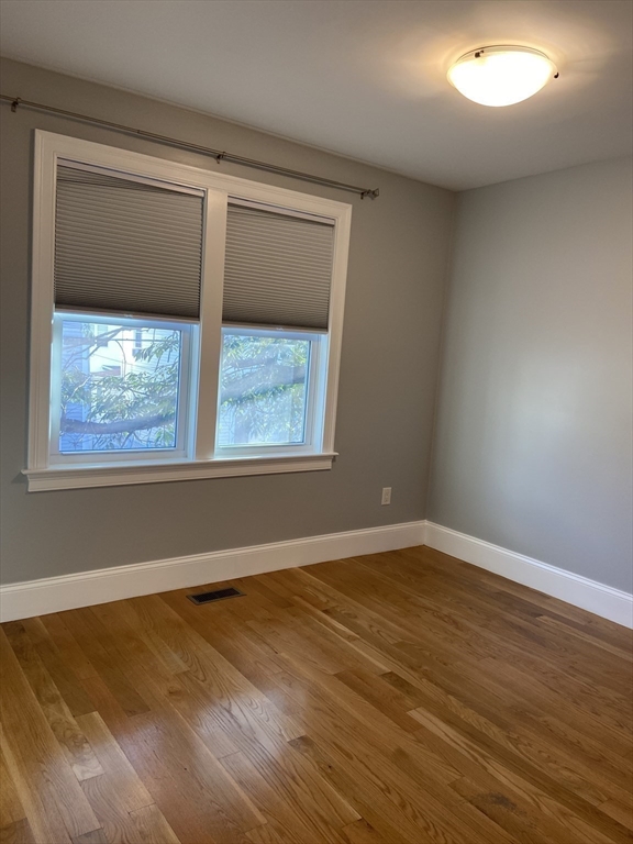 2 bed, 2 bath apartment for rent at 5-7 Plymouth Unit 2, Kendall Square — photo 5 of 11