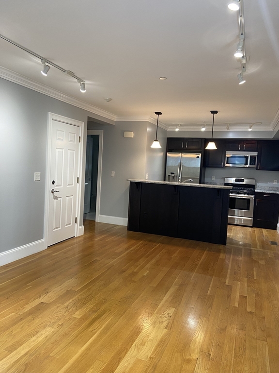 2 bed, 2 bath apartment for rent at 5-7 Plymouth Unit 2, Kendall Square — photo 2 of 11