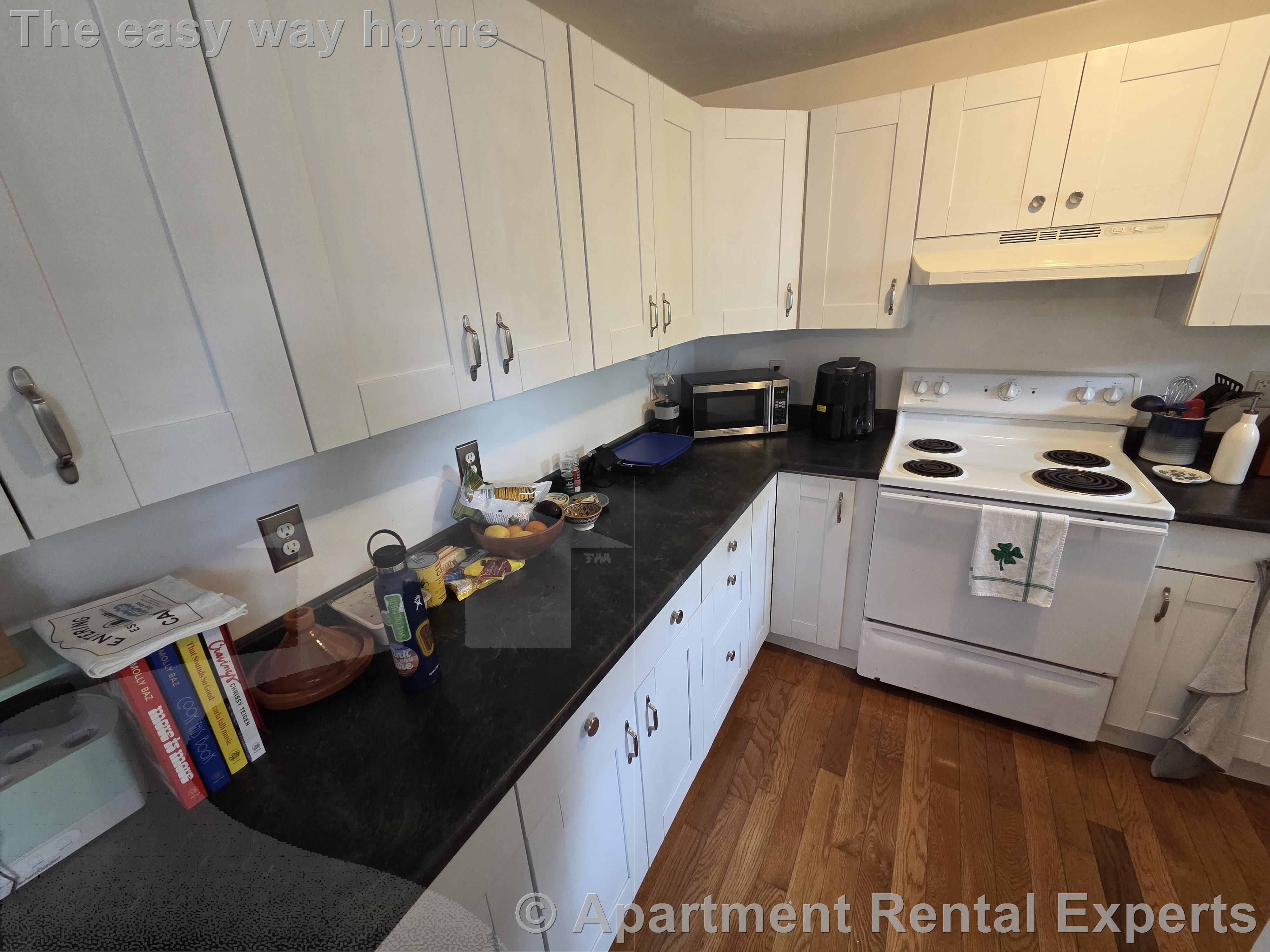 1 bed, 2 bath apartment for rent at 5 8th St Unit 1, East Cambridge