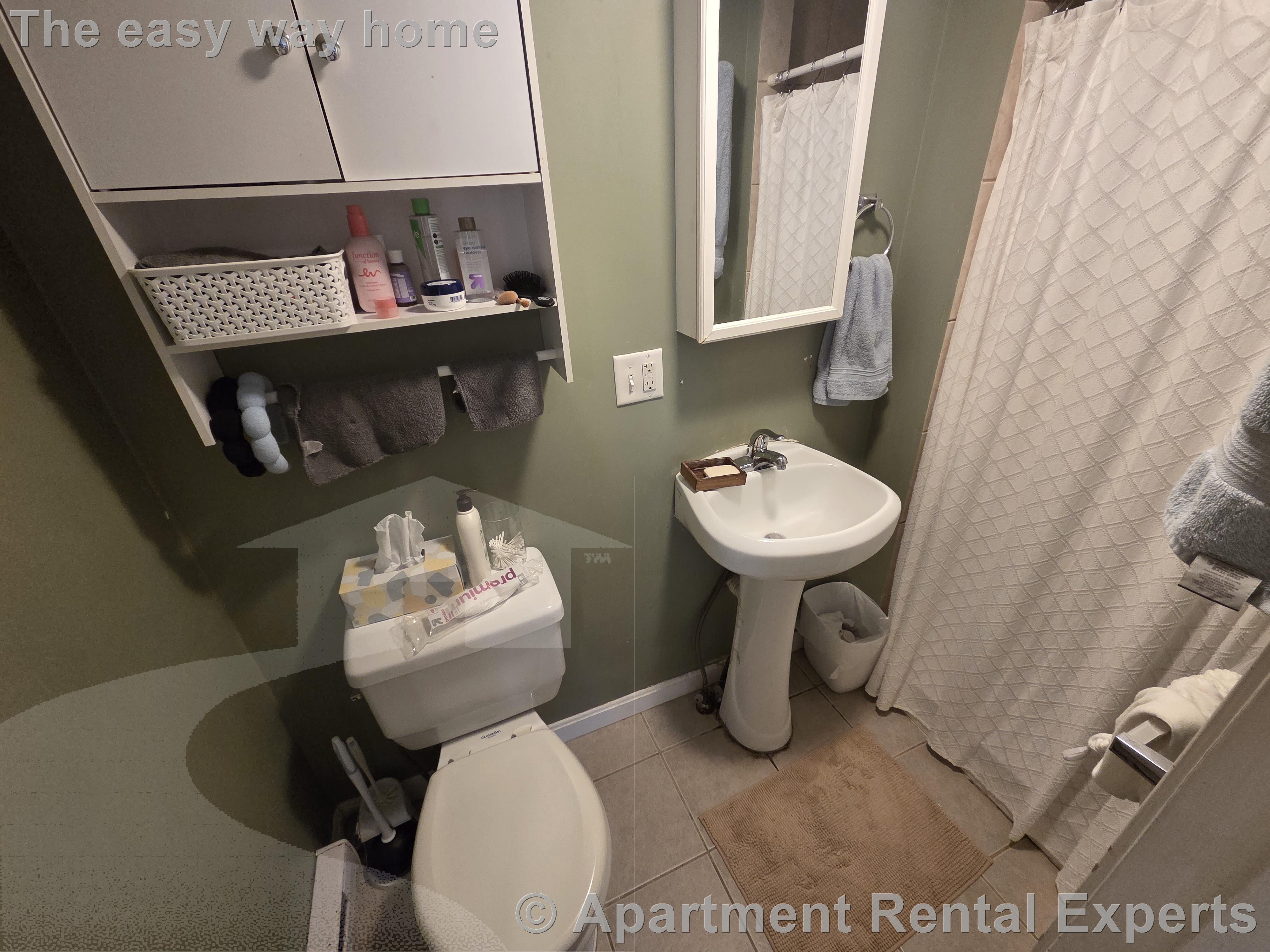 1 bed, 2 bath apartment for rent at 5 8th St Unit 1, East Cambridge — photo 5 of 6