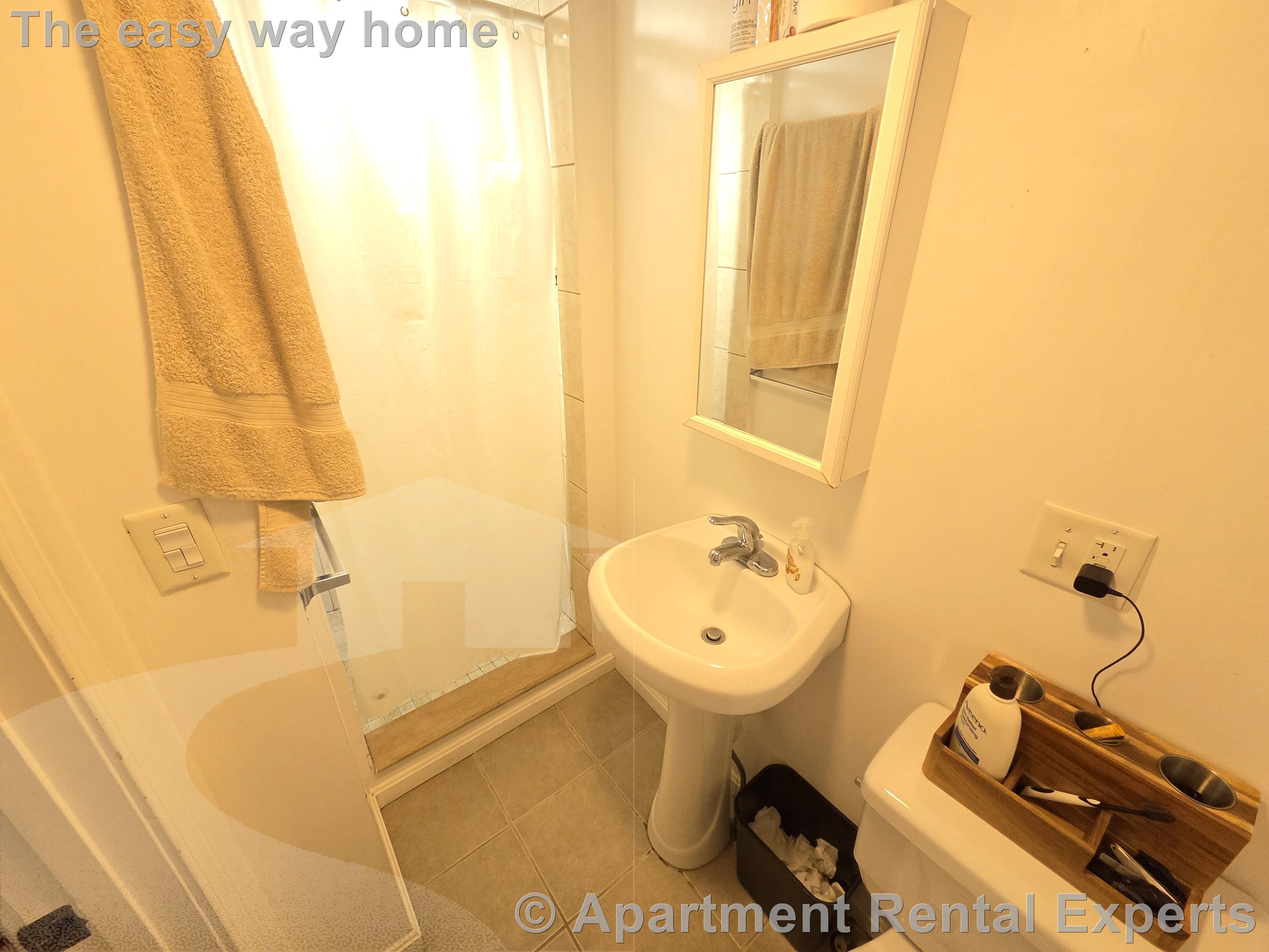 1 bed, 2 bath apartment for rent at 5 8th St Unit 2, East Cambridge — photo 5 of 6