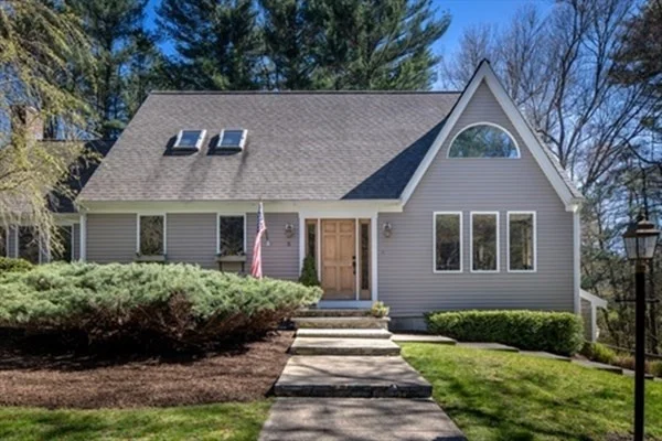 3 bed, 3 bath apartment for rent at 5 Acorn Ln, Mattapoisett — photo 1 of 36