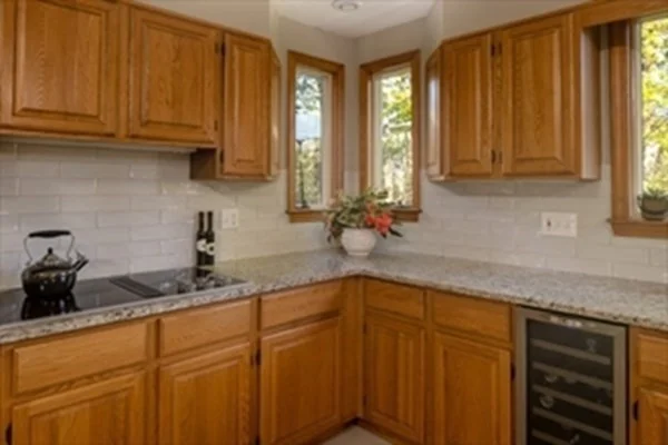 3 bed, 3 bath apartment for rent at 5 Acorn Ln, Mattapoisett — photo 10 of 36