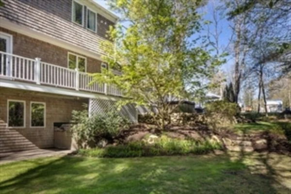 3 bed, 3 bath apartment for rent at 5 Acorn Ln, Mattapoisett — photo 2 of 36