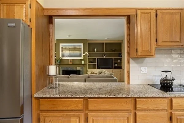 3 bed, 3 bath apartment for rent at 5 Acorn Ln, Mattapoisett — photo 8 of 36