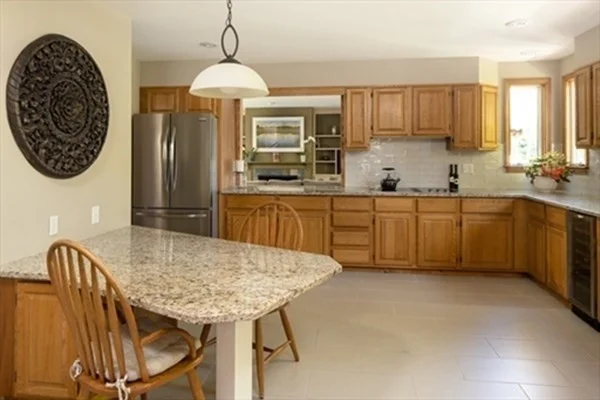 3 bed, 3 bath apartment for rent at 5 Acorn Ln, Mattapoisett — photo 7 of 36