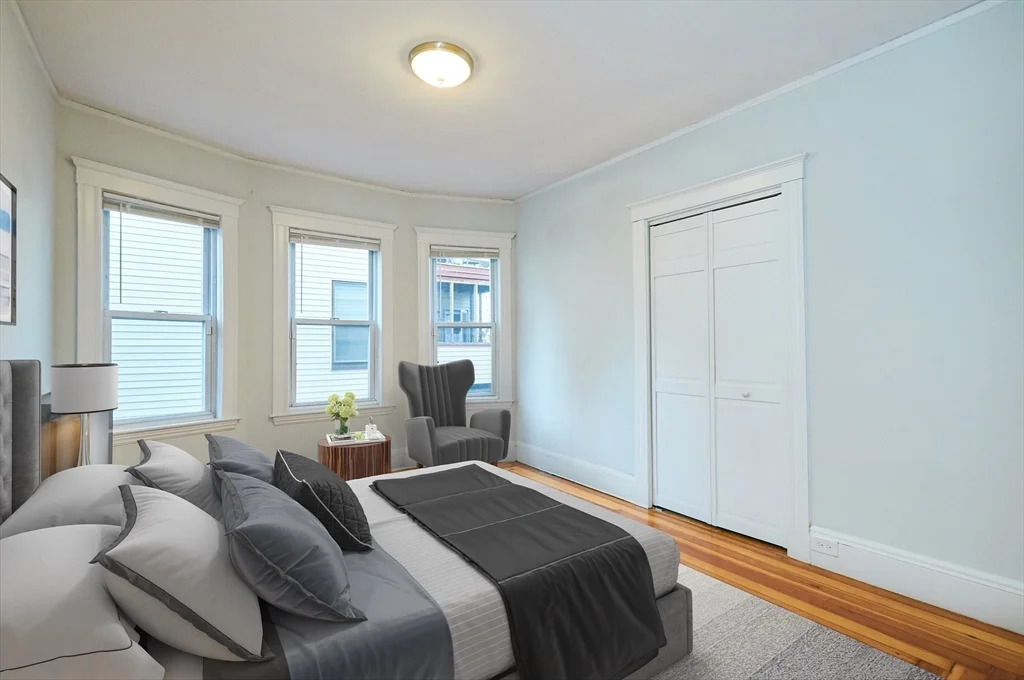 4 bed, 1 bath apartment for rent at 5 Albion St Unit 1, Central Hill — photo 9 of 17