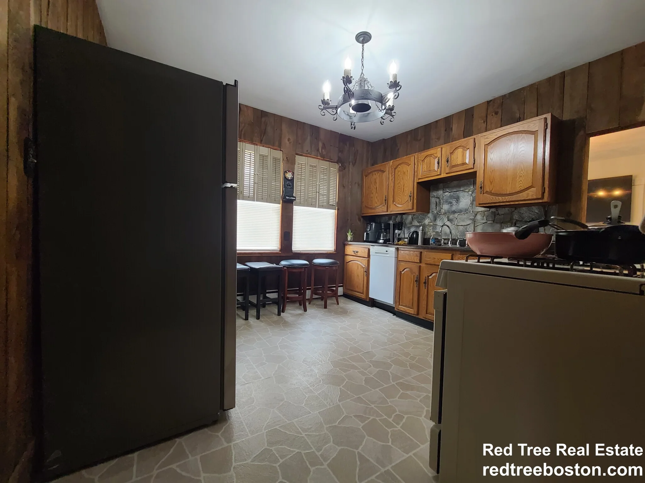 3 bed, 1 bath apartment for rent at 5 Aldie St Unit 1, Allston — photo 9 of 10