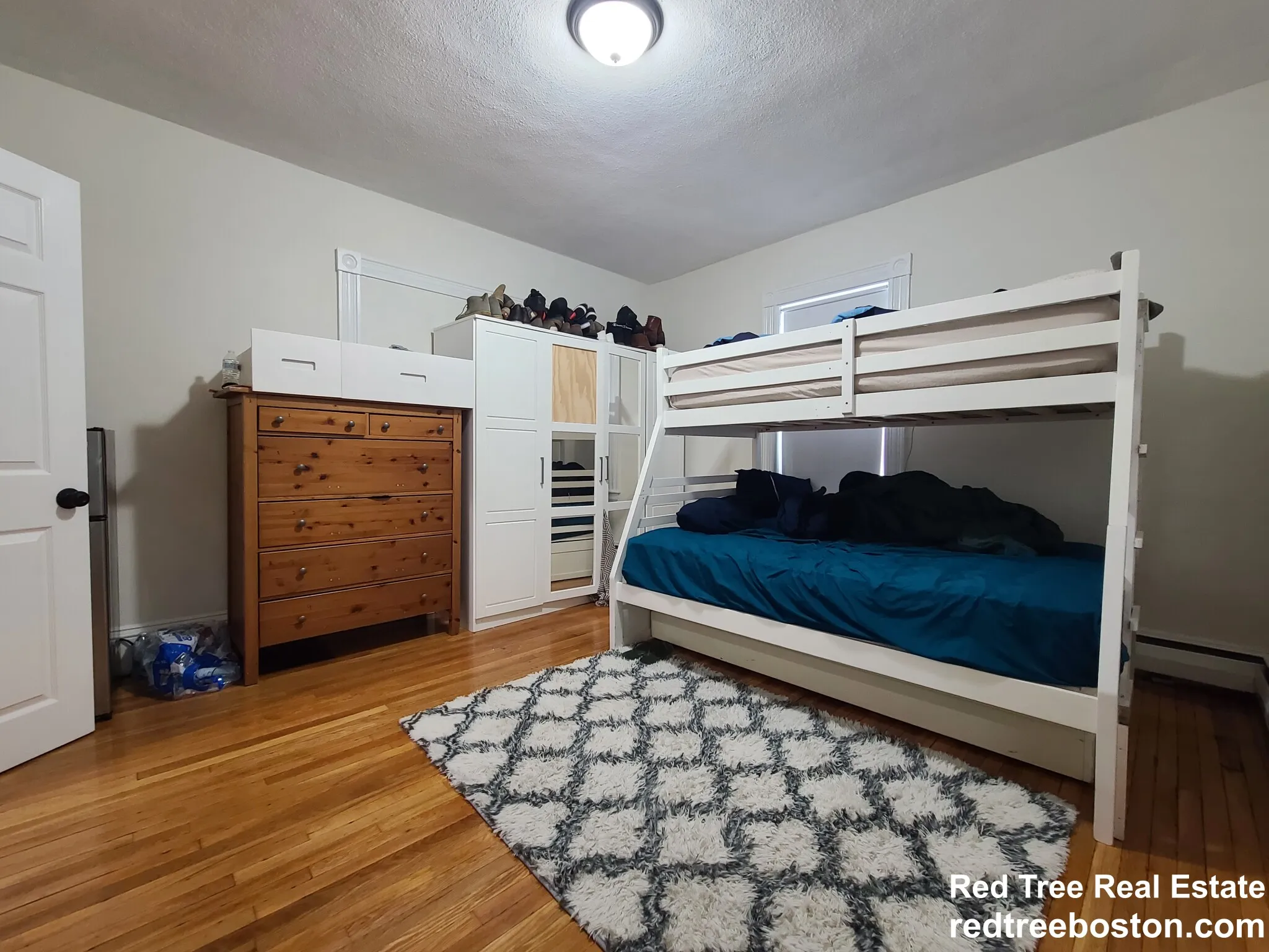 3 bed, 1 bath apartment for rent at 5 Aldie St Unit 1, Allston — photo 4 of 10