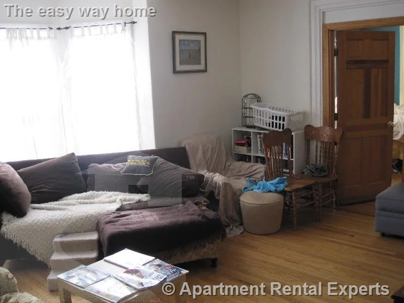 2 bed, 1 bath apartment for rent at 5 Appleton St Unit 1, Davis Square — photo 3 of 8