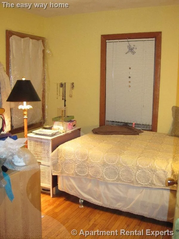 2 bed, 1 bath apartment for rent at 5 Appleton St Unit 1, Davis Square — photo 6 of 8