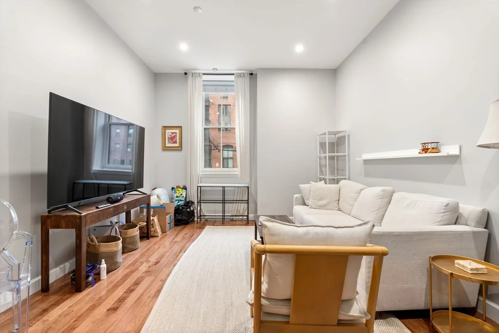1 bed, 1 bath apartment for rent at 5 Appleton St Unit 1C, South End