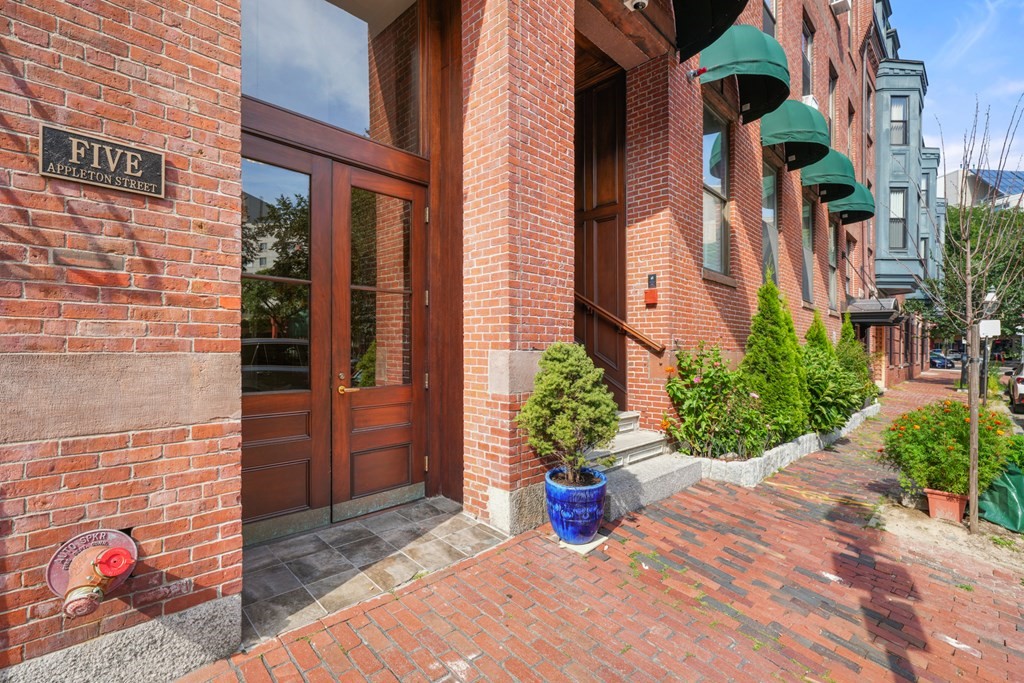 1 bed, 1 bath apartment for rent at 5 Appleton St Unit 1D, South End — photo 17 of 19