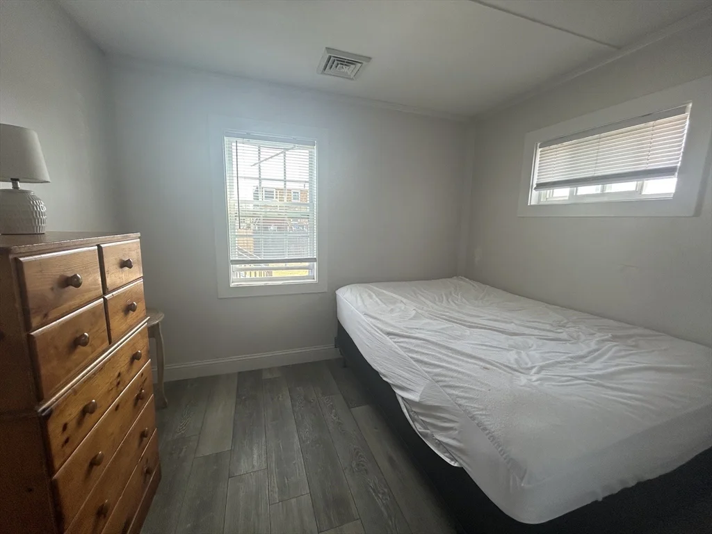2 bed, 1 bath apartment for rent at 5 Arbeth Rd, Narragansett — photo 9 of 13