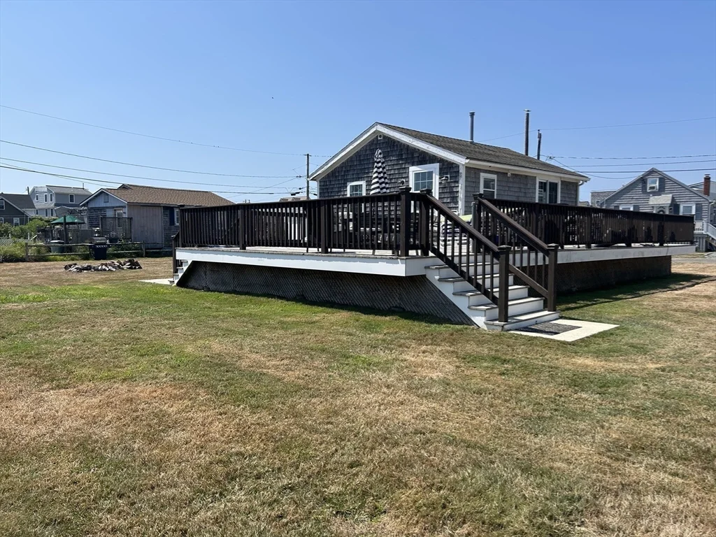 2 bed, 1 bath apartment for rent at 5 Arbeth Rd, Narragansett — photo 12 of 13