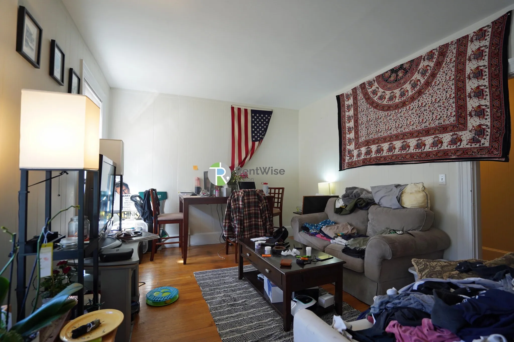 1 bed, 1 bath apartment for rent at 5 Ashford Ct Unit 3, Allston — photo 1 of 15